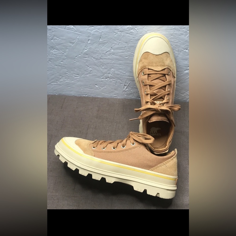 Sorel Scout 'N About Women's Low Top Sneakers Gold Suede & Canvas Size 8.5